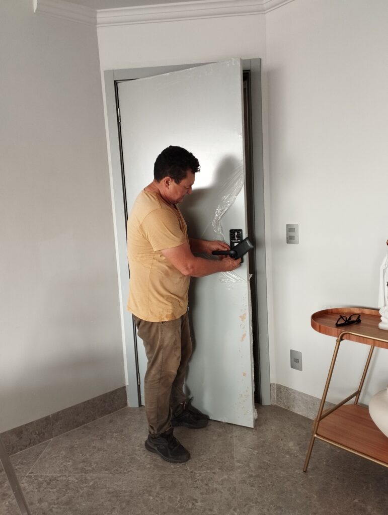 Página Inicial 4 istalacao fechadura digita pretal